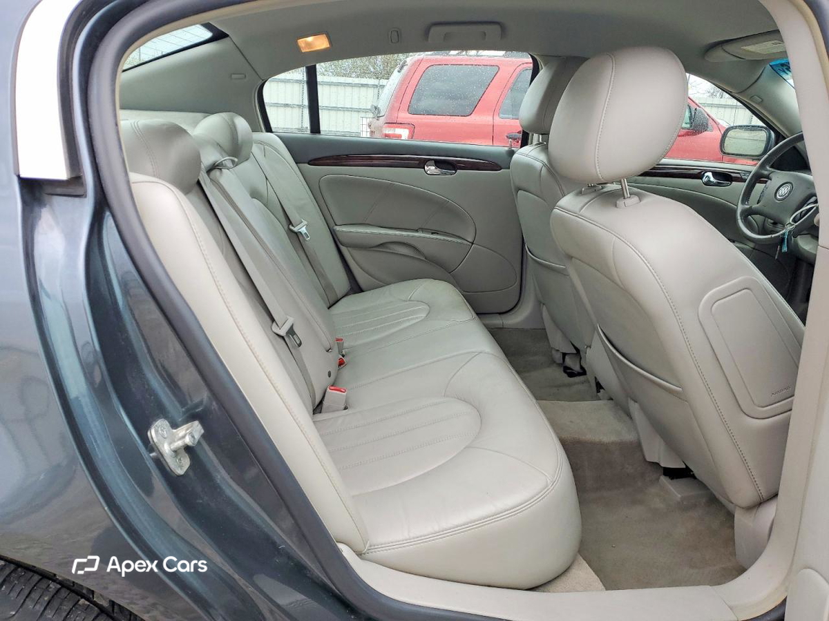 Buick Lucerne 2011