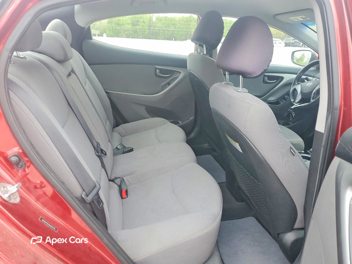 Hyundai Elantra 2016