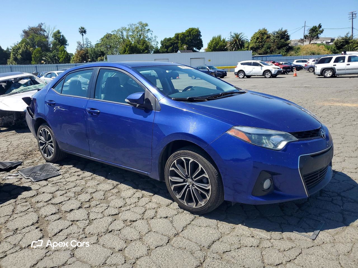 Toyota Corolla 2015