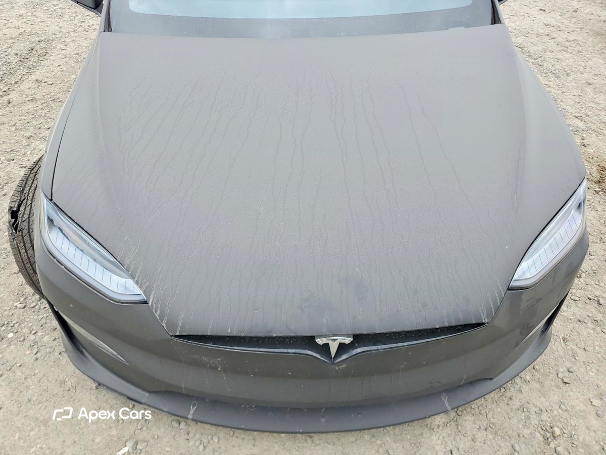 Tesla Model X 2025