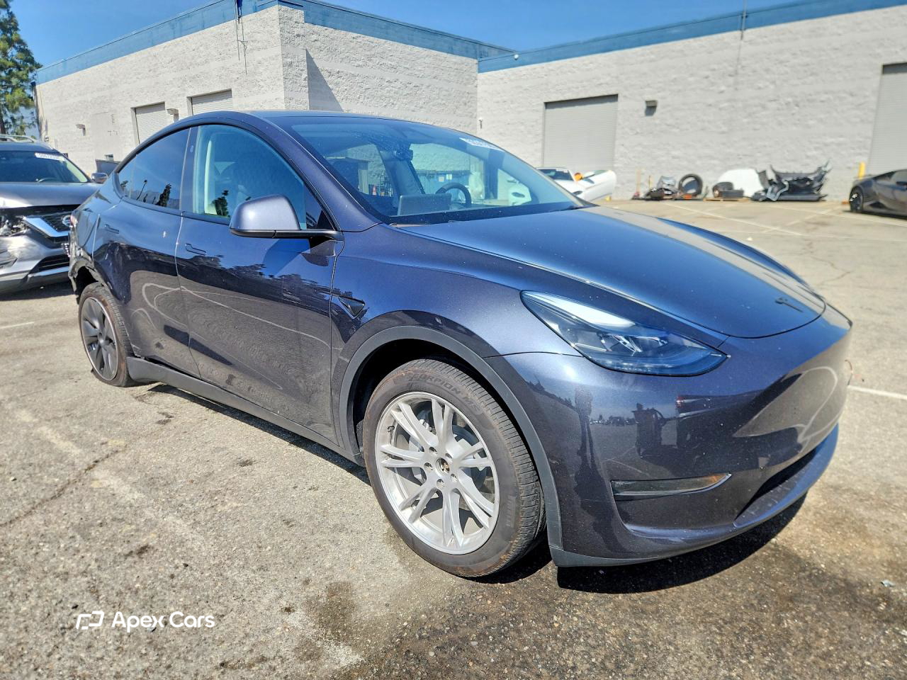 Tesla Model Y 2024