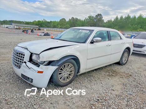 Chrysler 300 2010 - Image 1 of 5