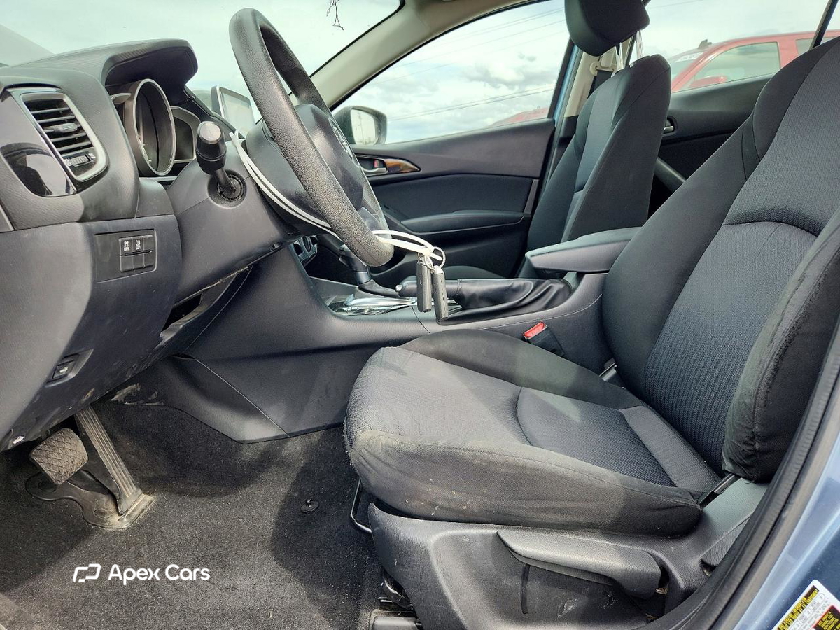 Mazda 3 2015