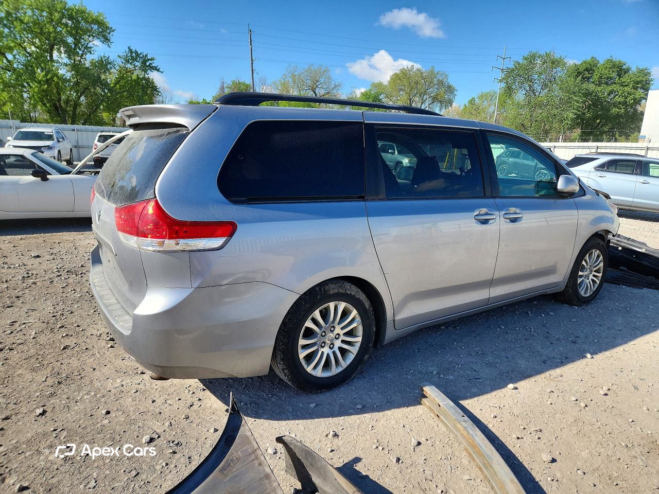 Toyota Sienna 2011