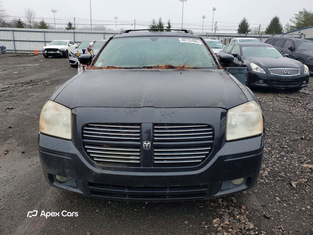 Dodge Magnum 2005