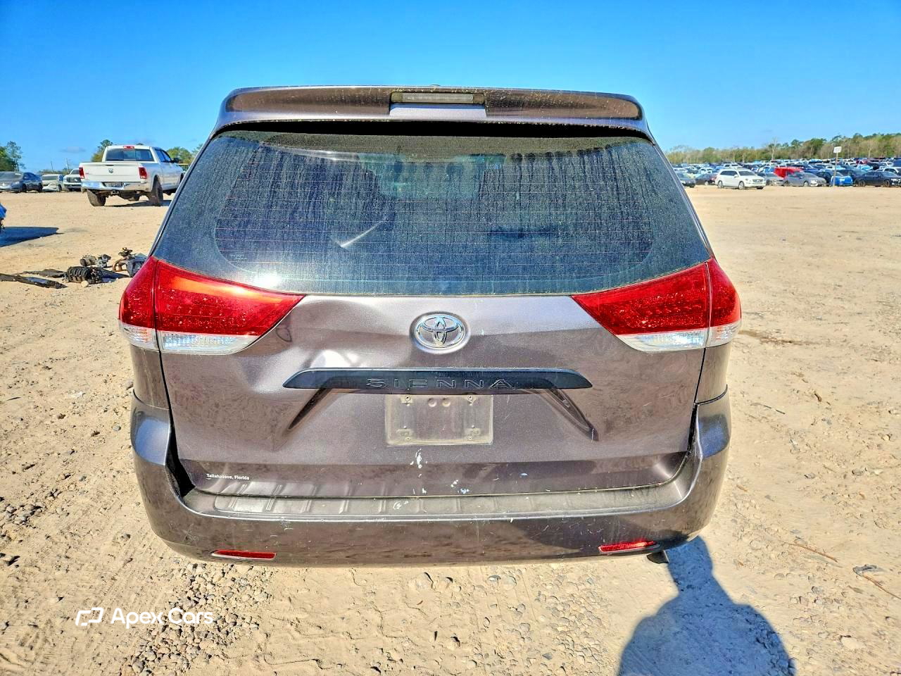 Toyota Sienna 2011