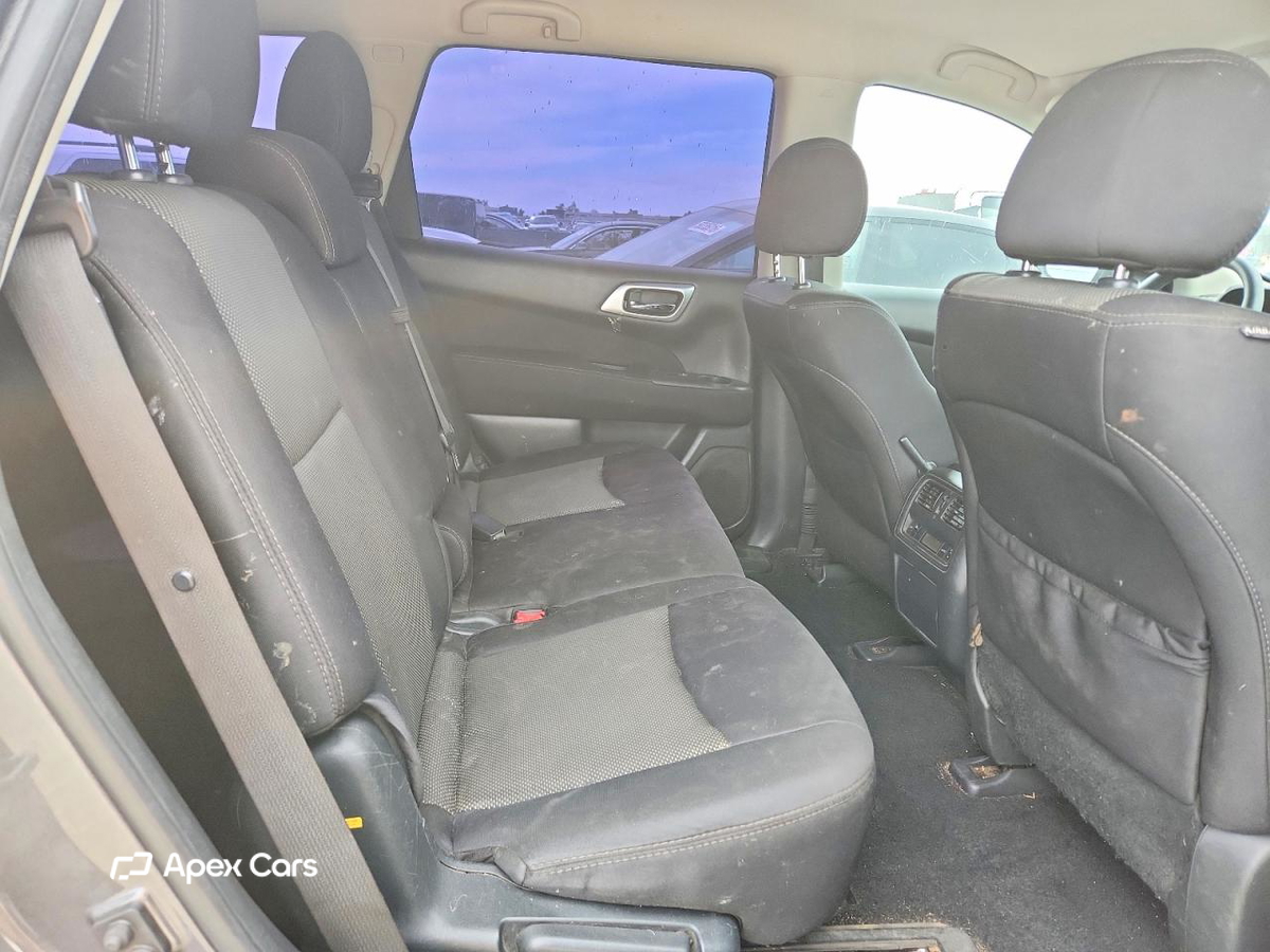 Nissan Pathfinder 2017