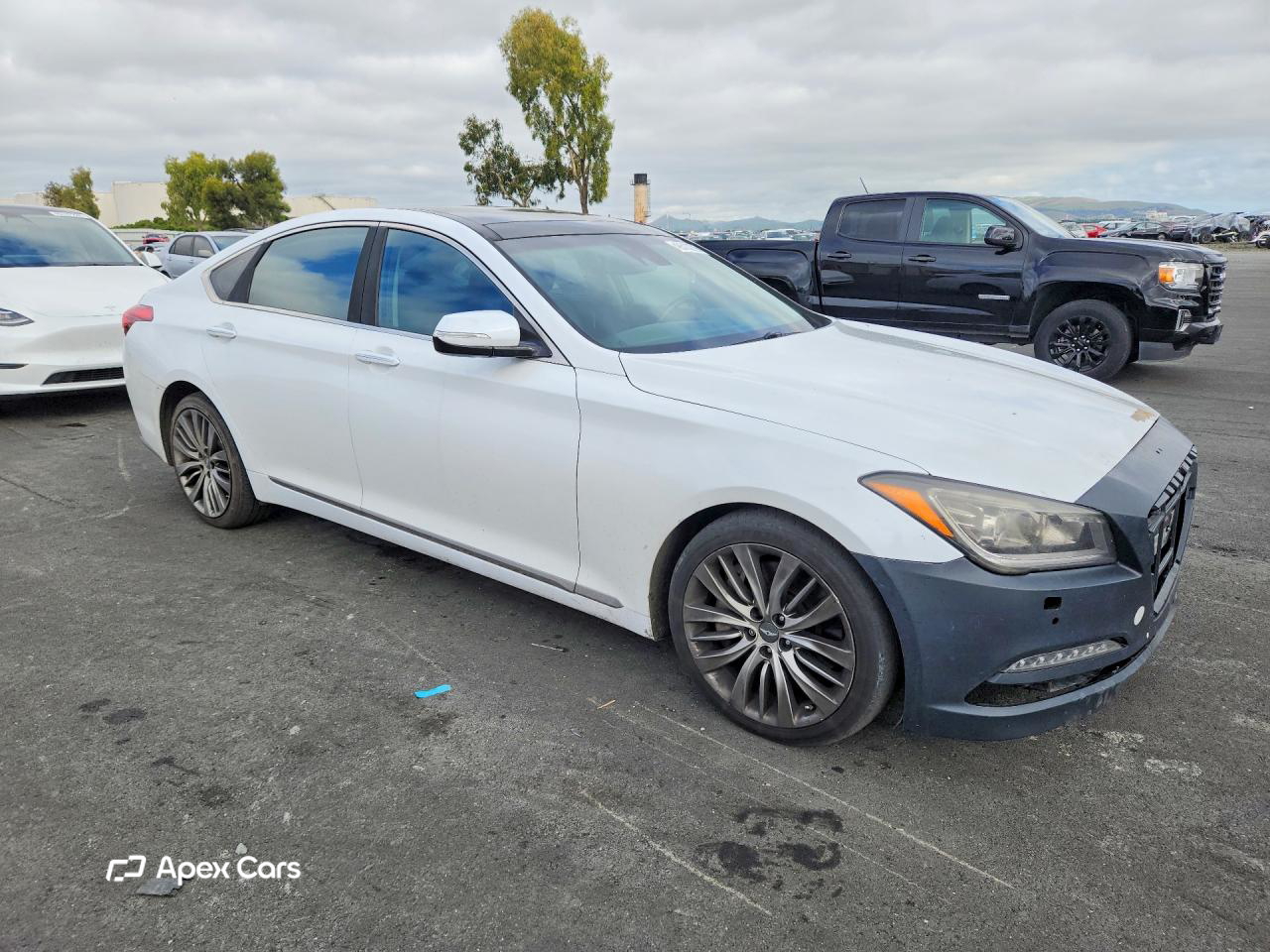 Hyundai Genesis 2015