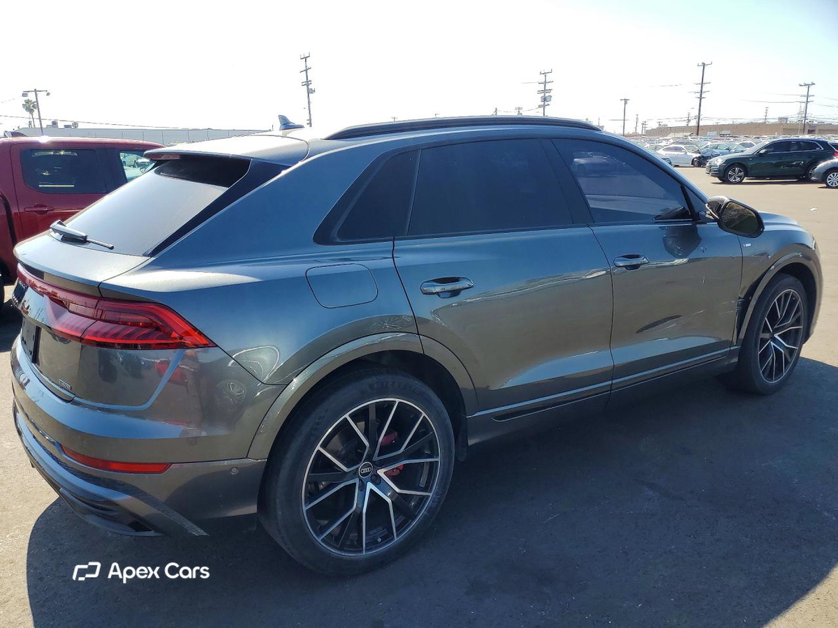 Audi Q8 2021