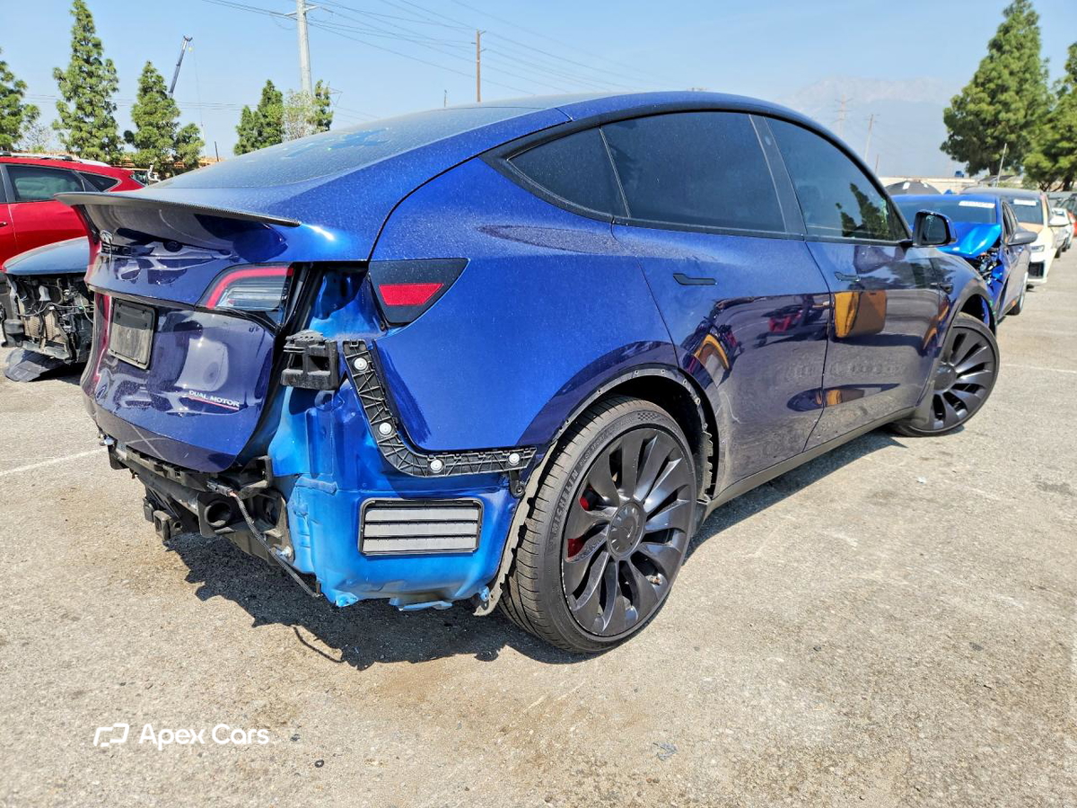 Tesla Model Y 2023