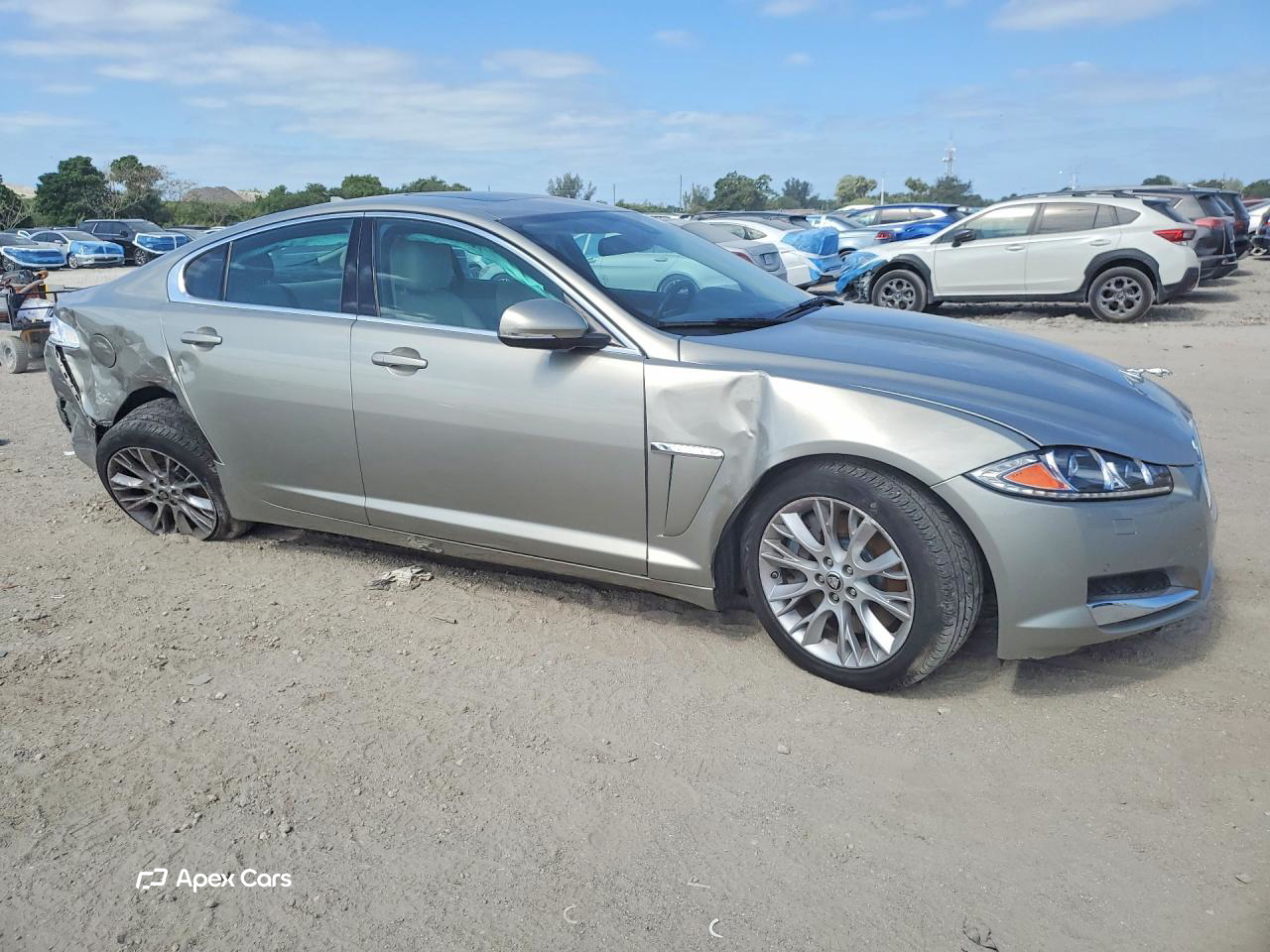 Jaguar XF 2013