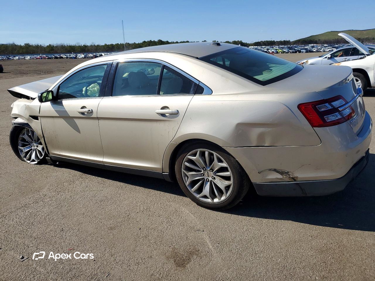 Ford Taurus 2017