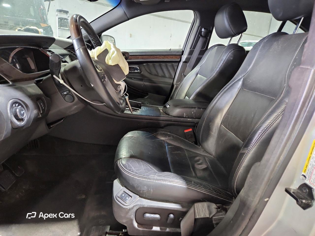 Ford Taurus 2016