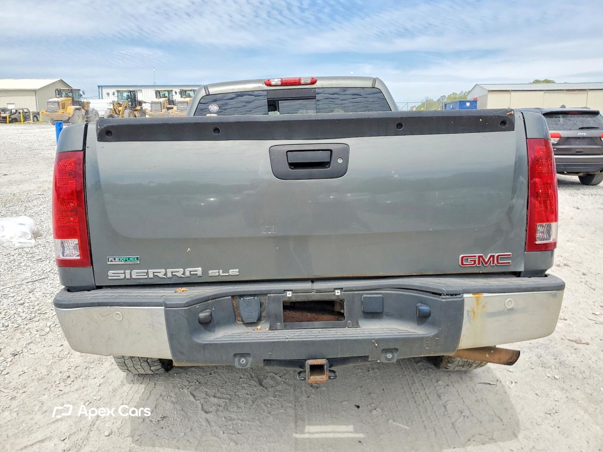 GMC Sierra 2011