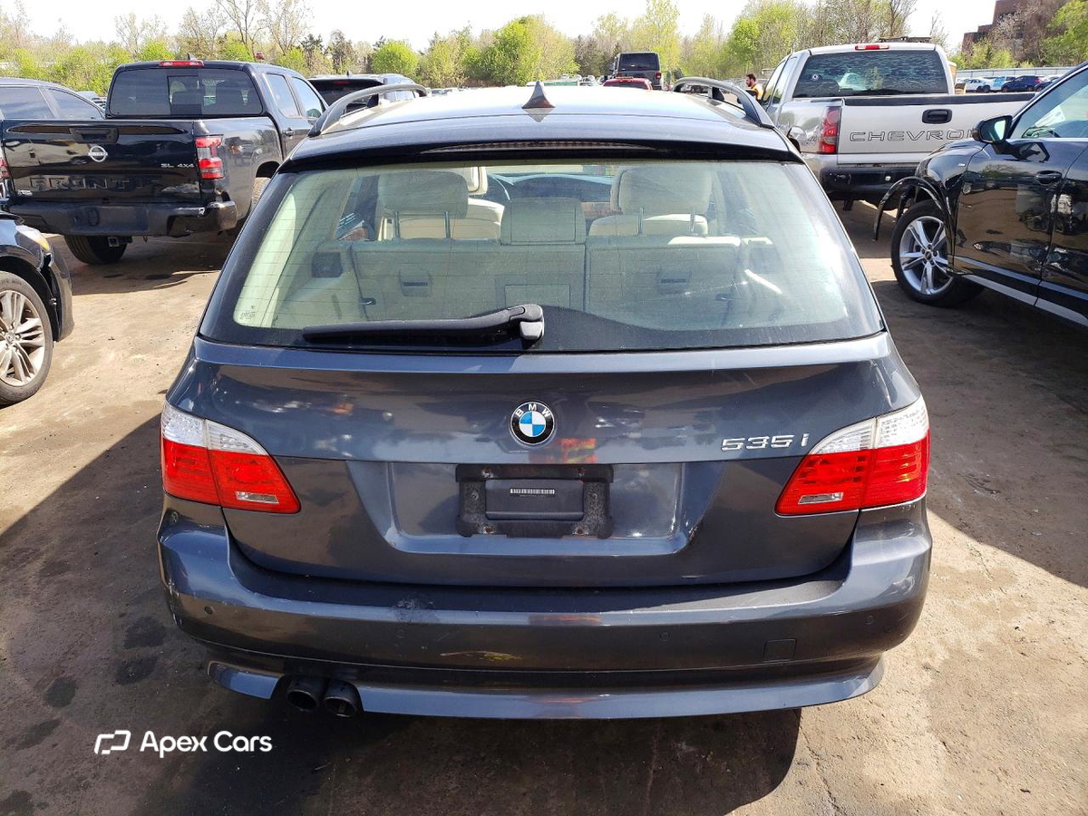 BMW Series 5 2010