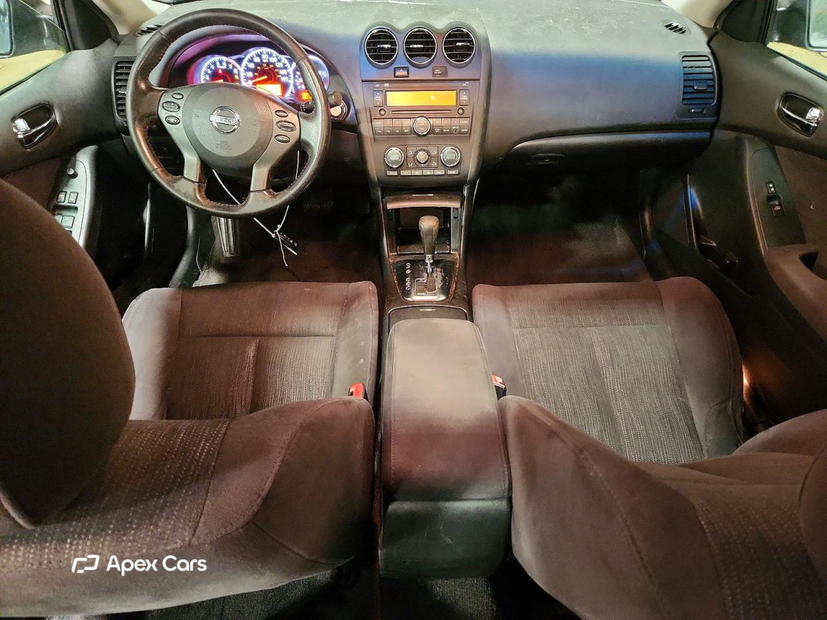 Nissan Altima 2011