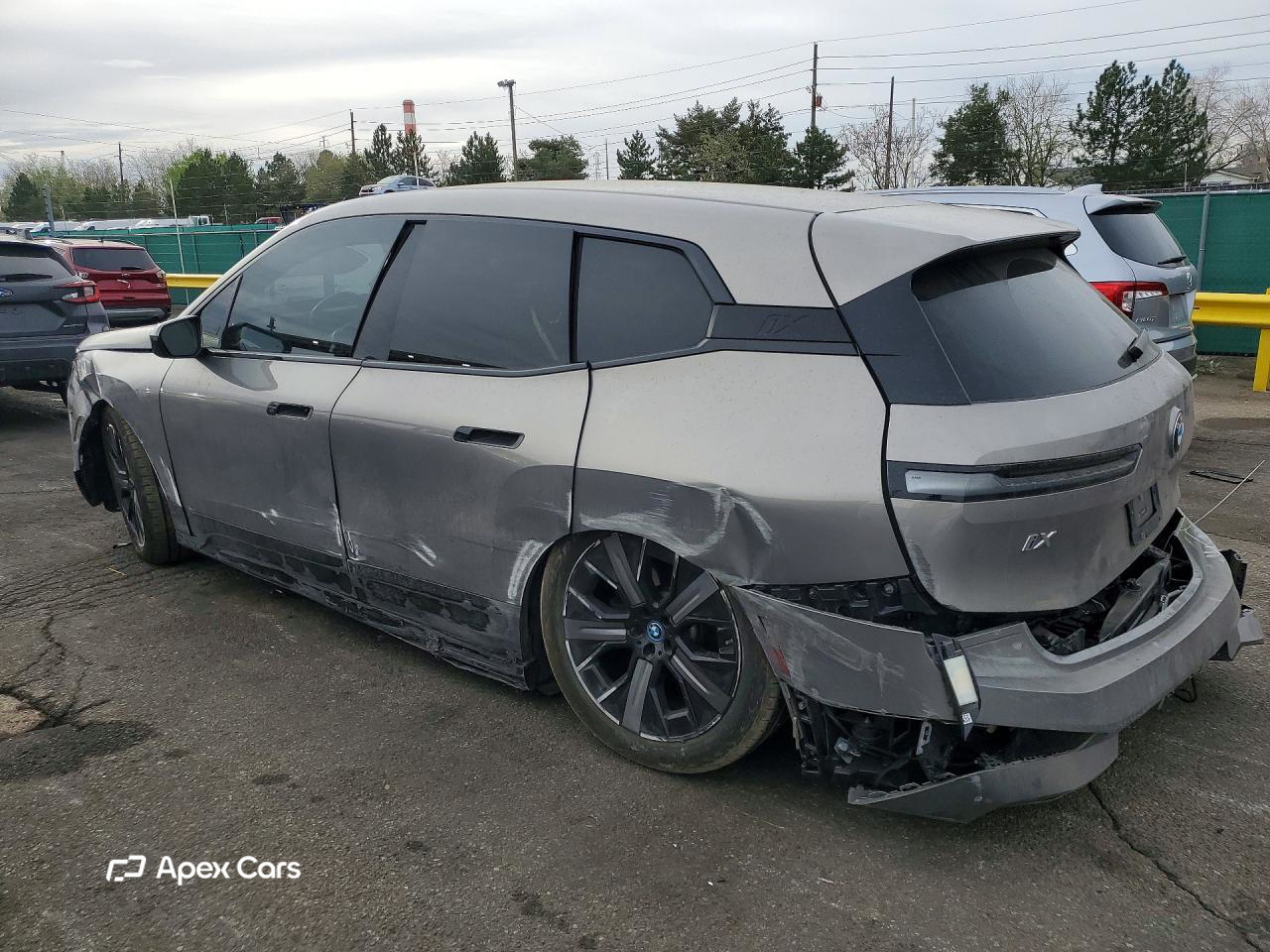 BMW iX 2025