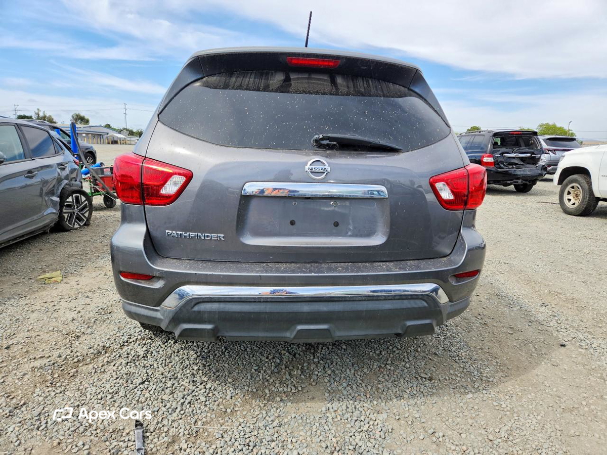 Nissan Pathfinder 2017