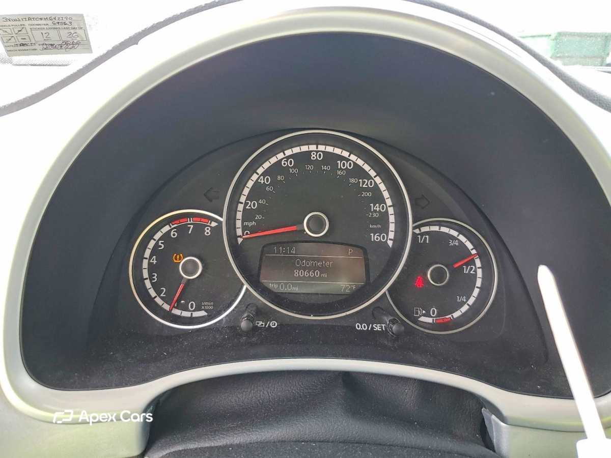 Volkswagen Beetle 2015