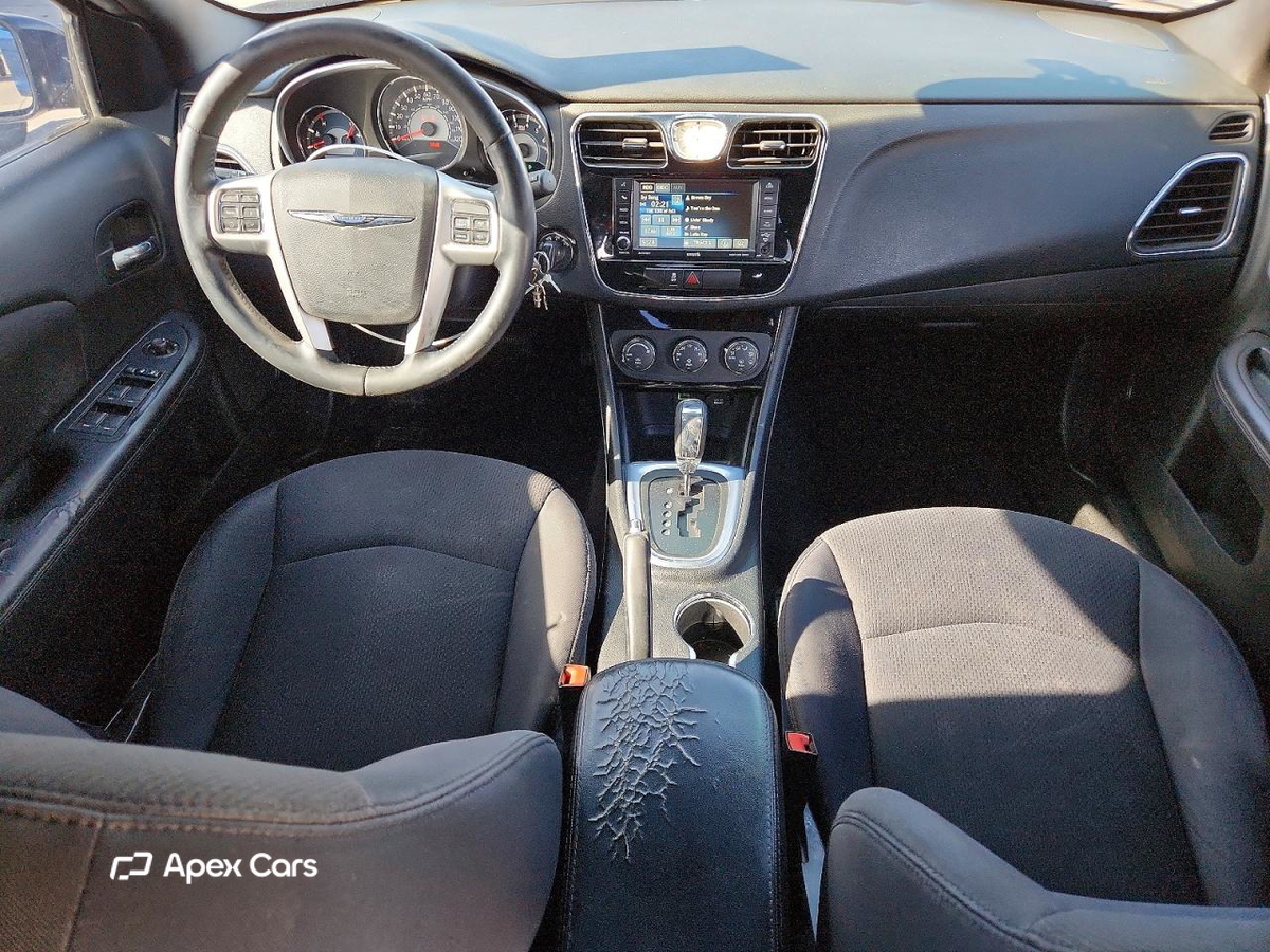 Chrysler 200 2013
