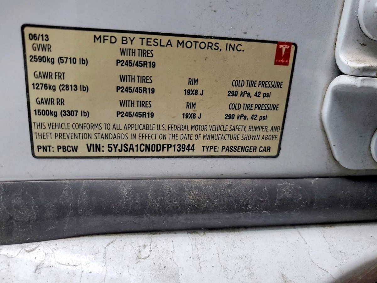 Tesla Model S 2013