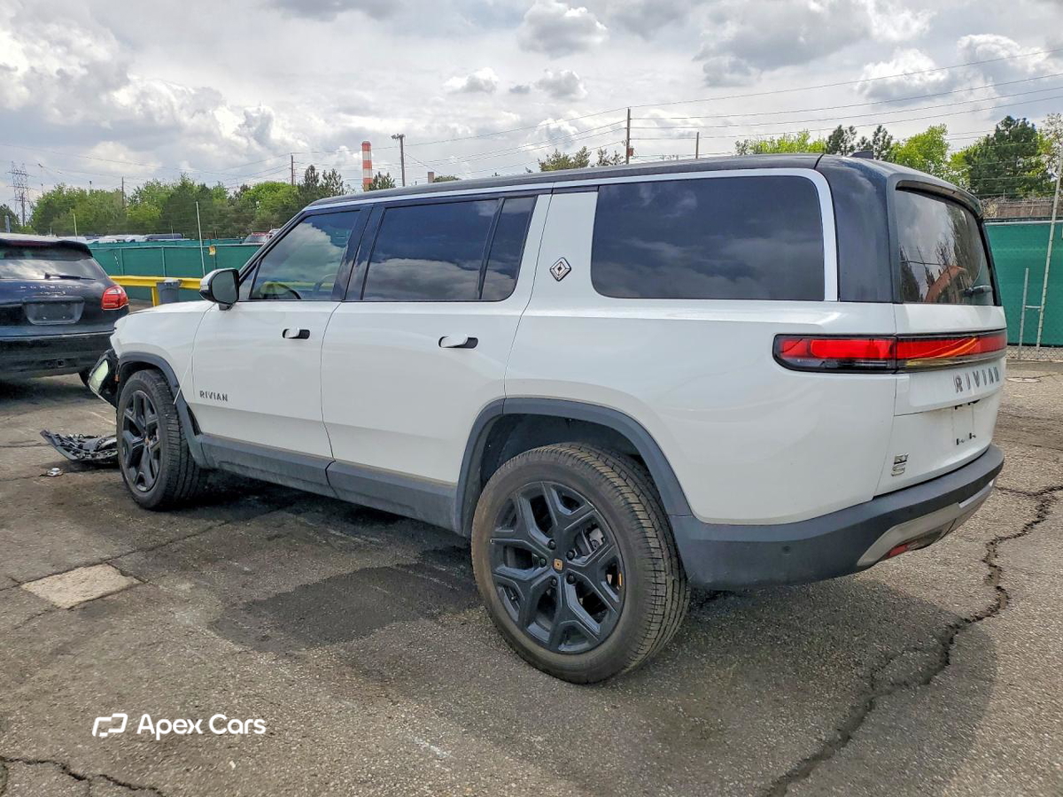 Rivian R1S 2024