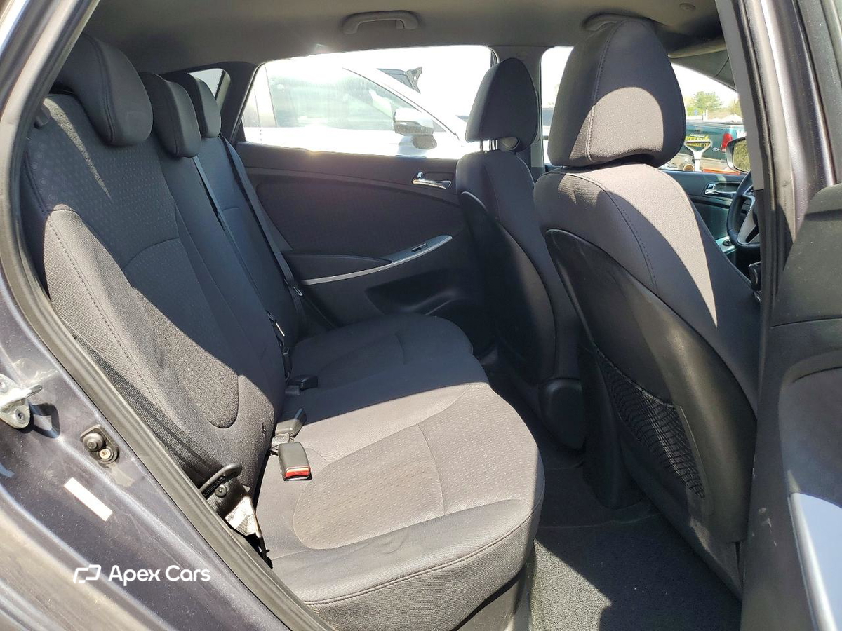Hyundai Accent 2012