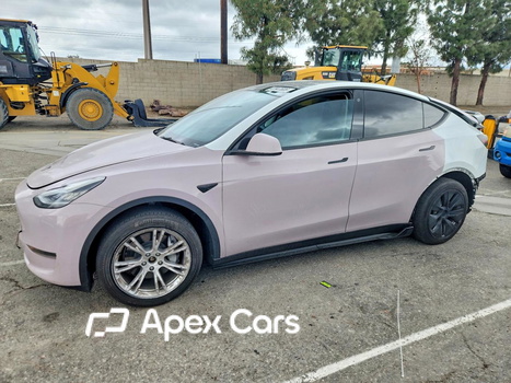 Tesla Model Y 2023 - Zdjęcie 1 z 12
