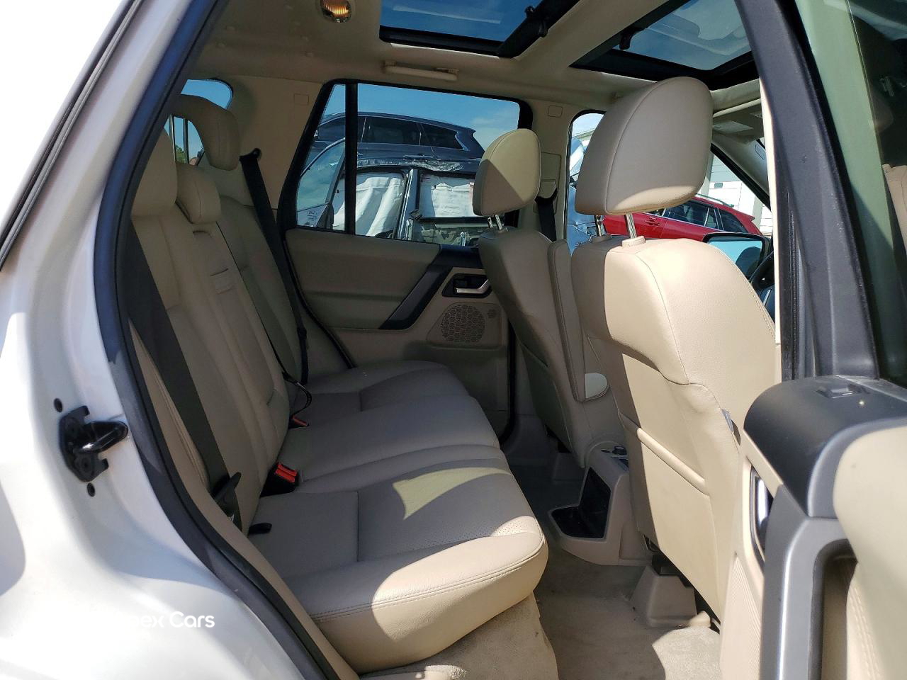 Land Rover LR2 2010