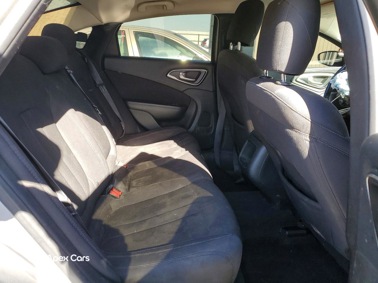 Chrysler 200 2015