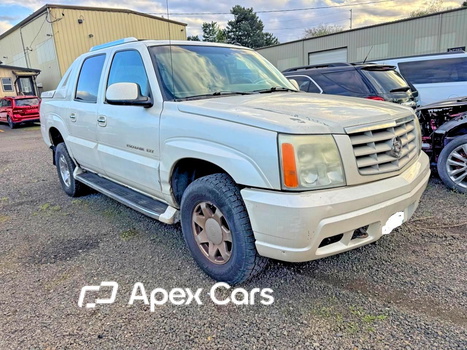 Cadillac Escalade 2002 - Image 1 of 13