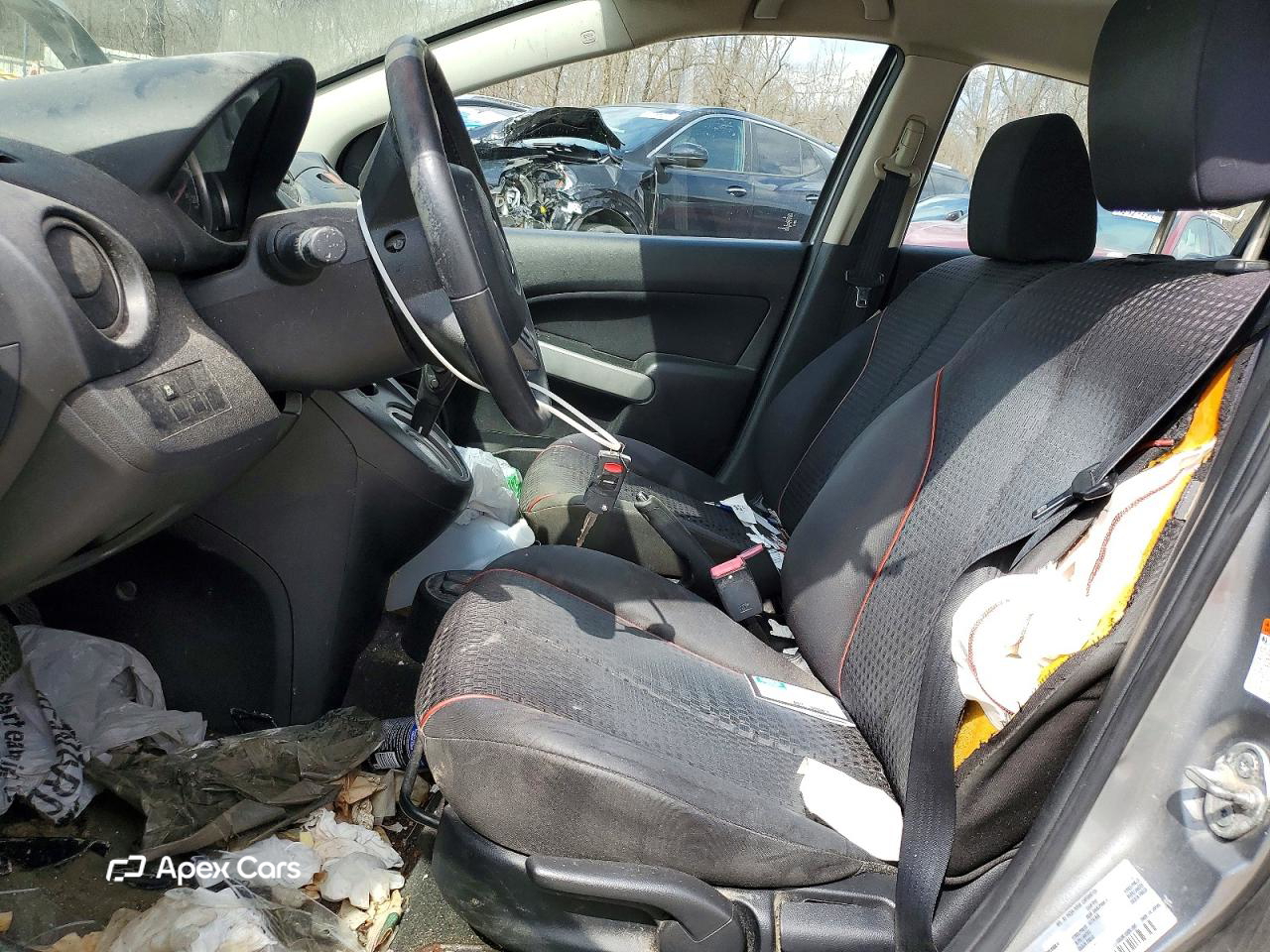 Mazda 2 2011