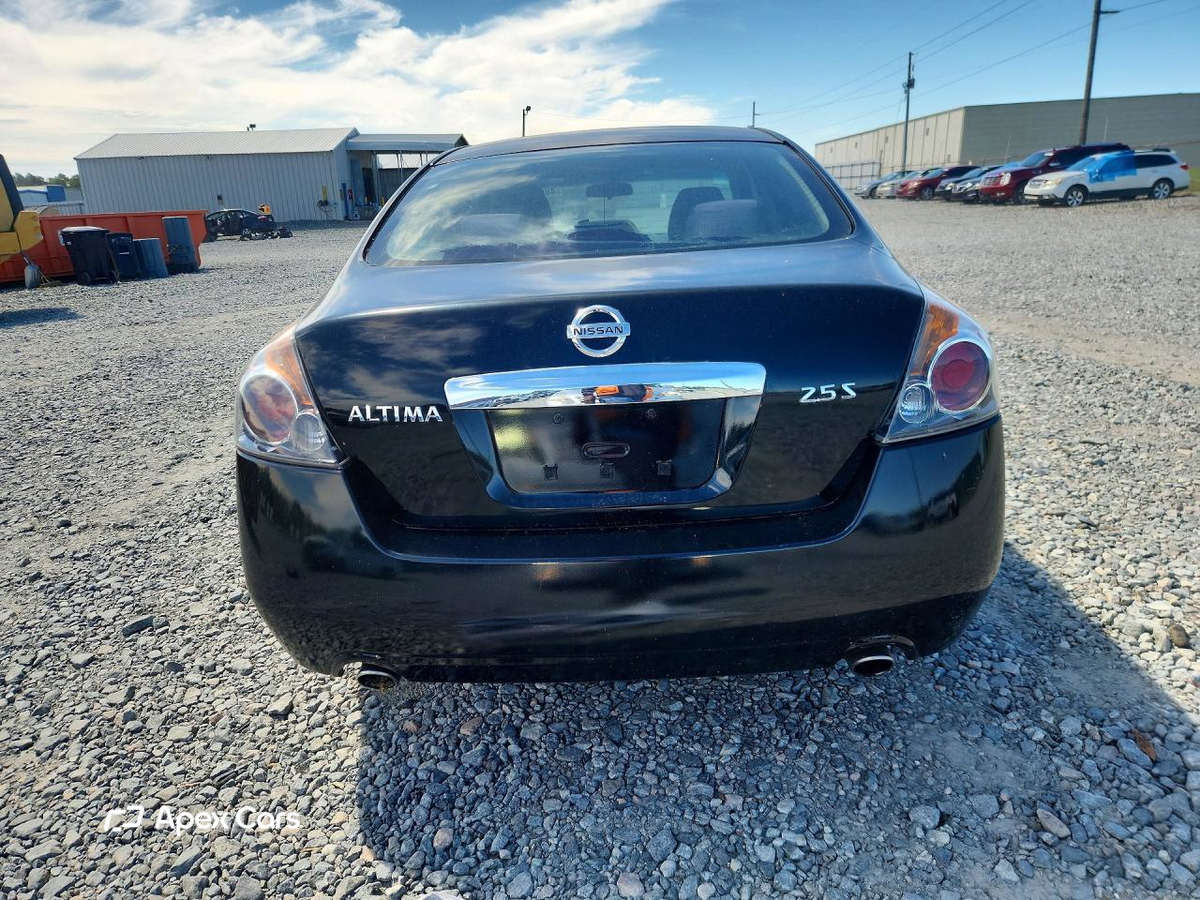 Nissan Altima 2011