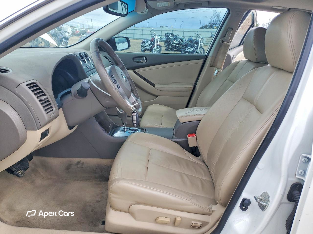 Nissan Altima 2011
