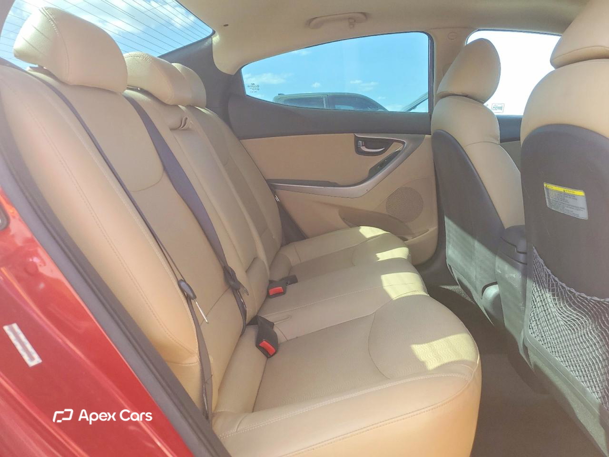 Hyundai Elantra 2011