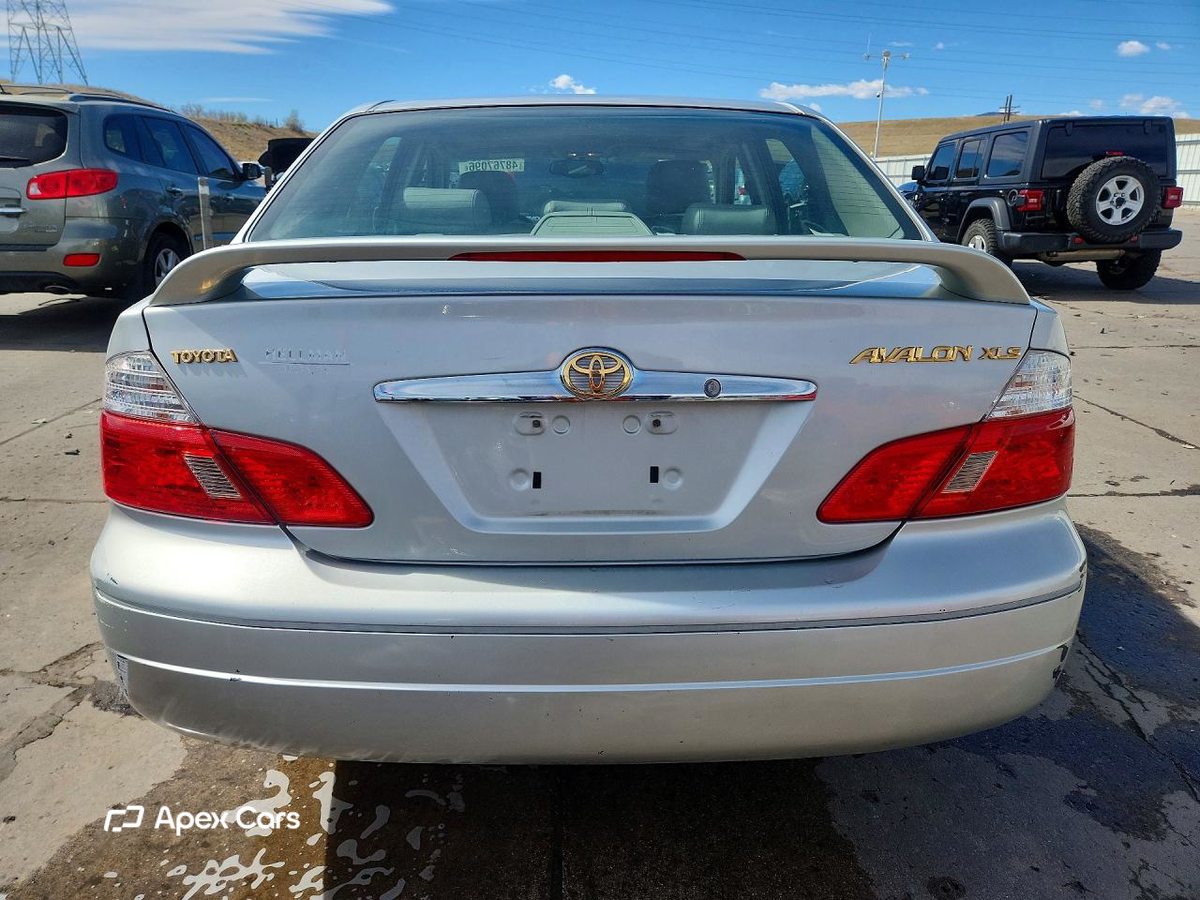 Toyota Avalon 2003