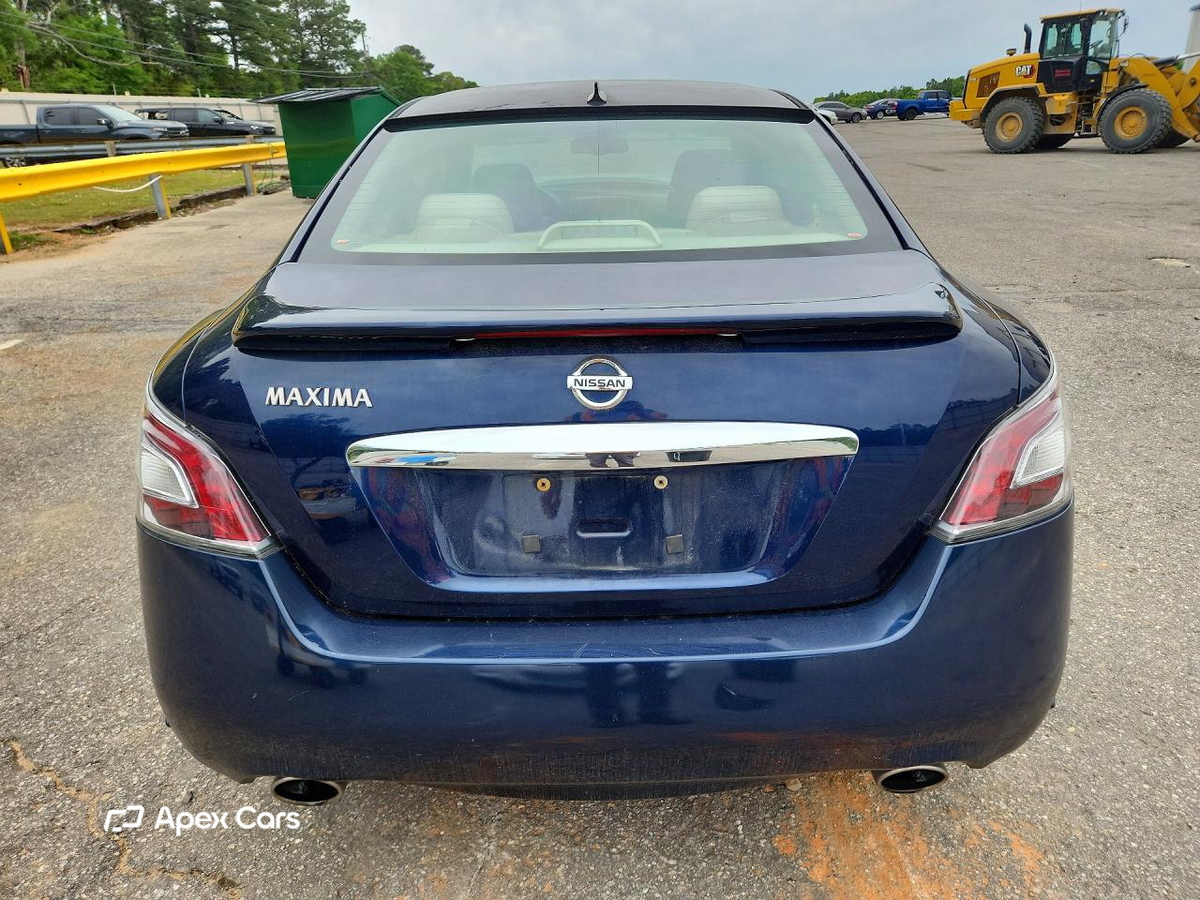 Nissan Maxima 2014
