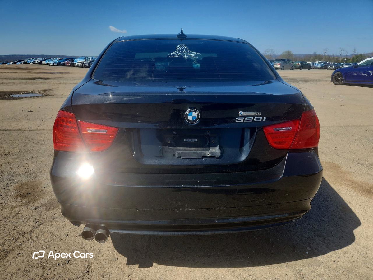BMW Series 3 2011