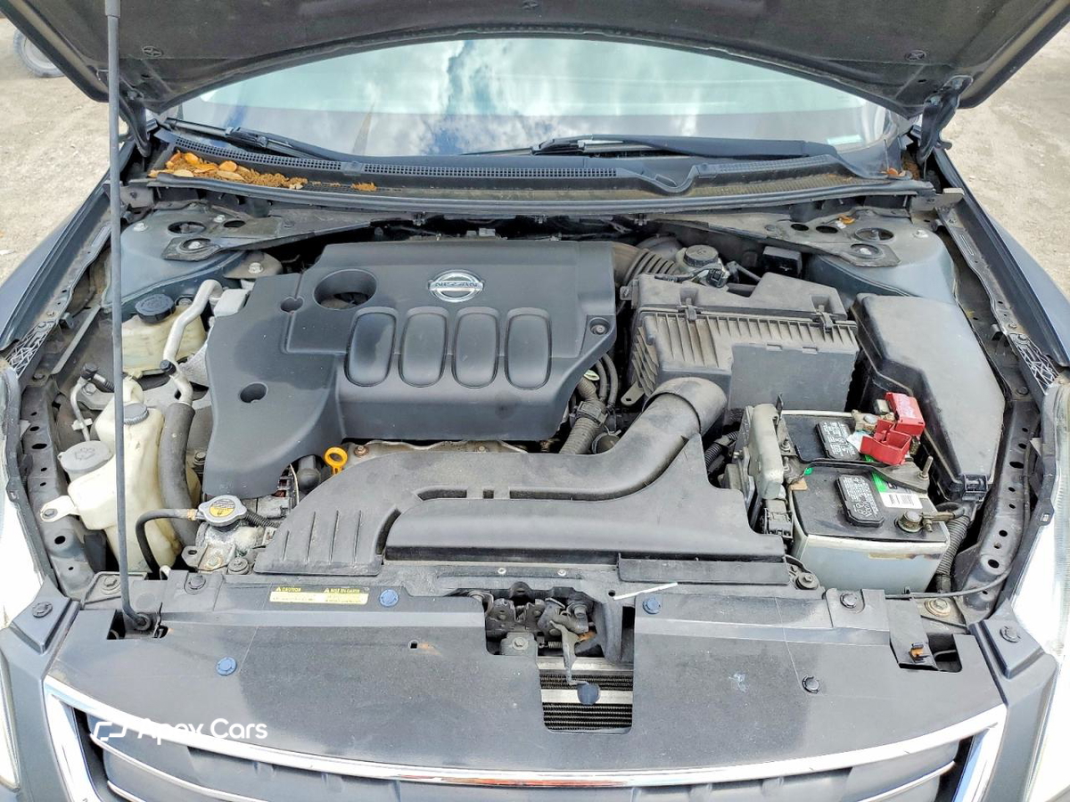 Nissan Altima 2012