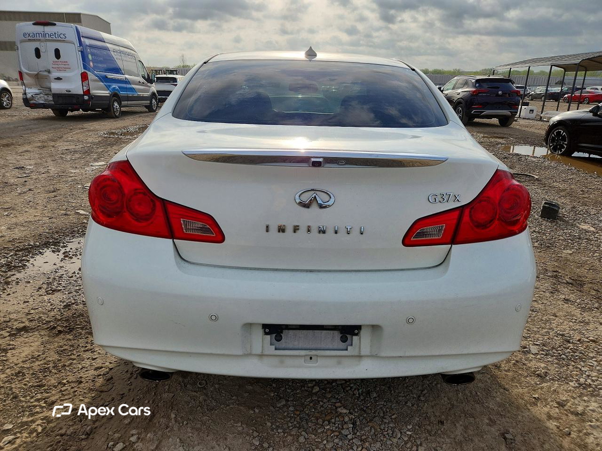 Infiniti G 2013