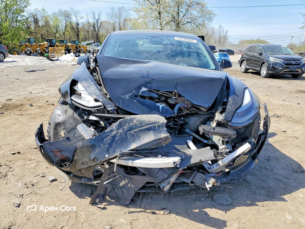 Tesla Model 3 2022