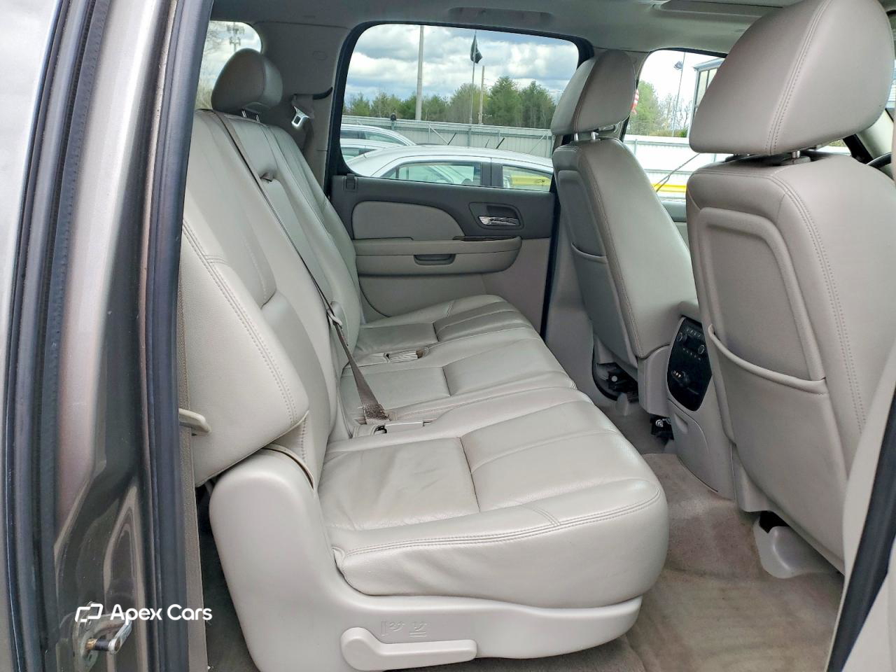 Chevrolet Suburban 2008