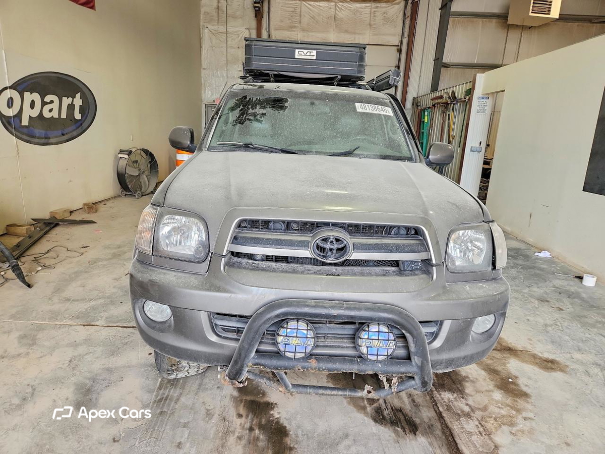 Toyota Sequoia 2005