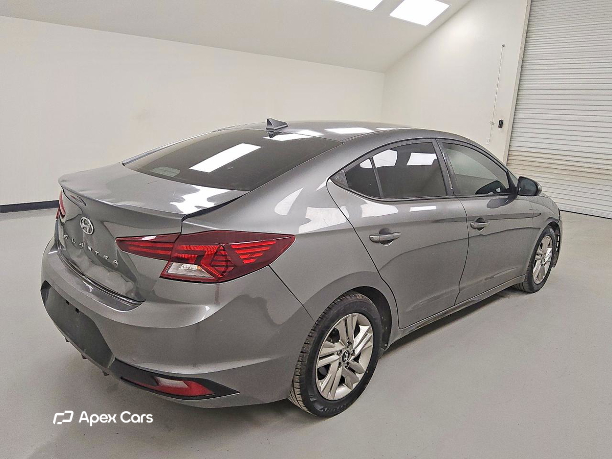 Hyundai Elantra 2019