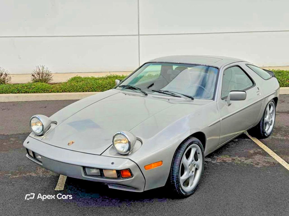 Porsche 928 1982