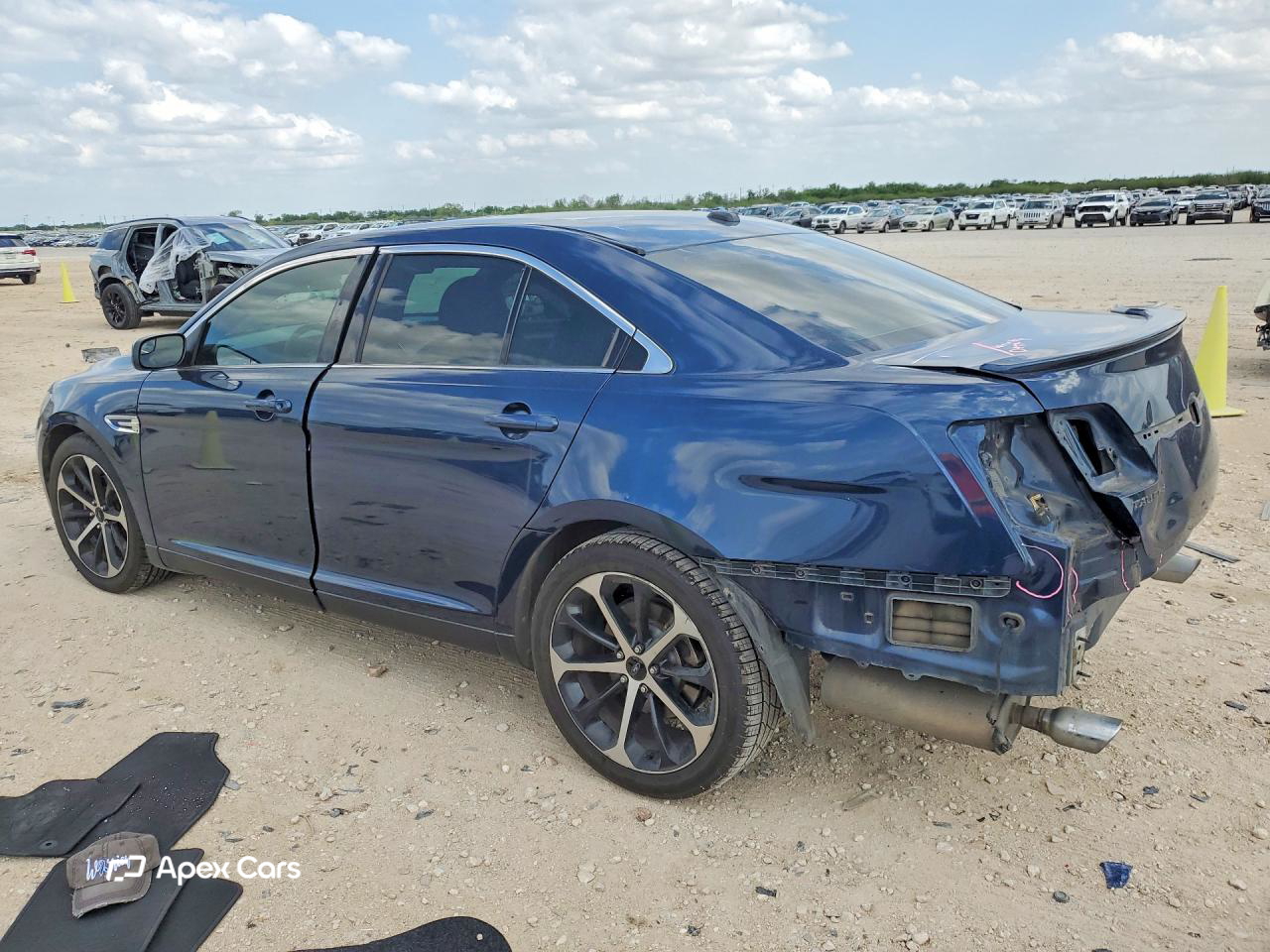 Ford Taurus 2016