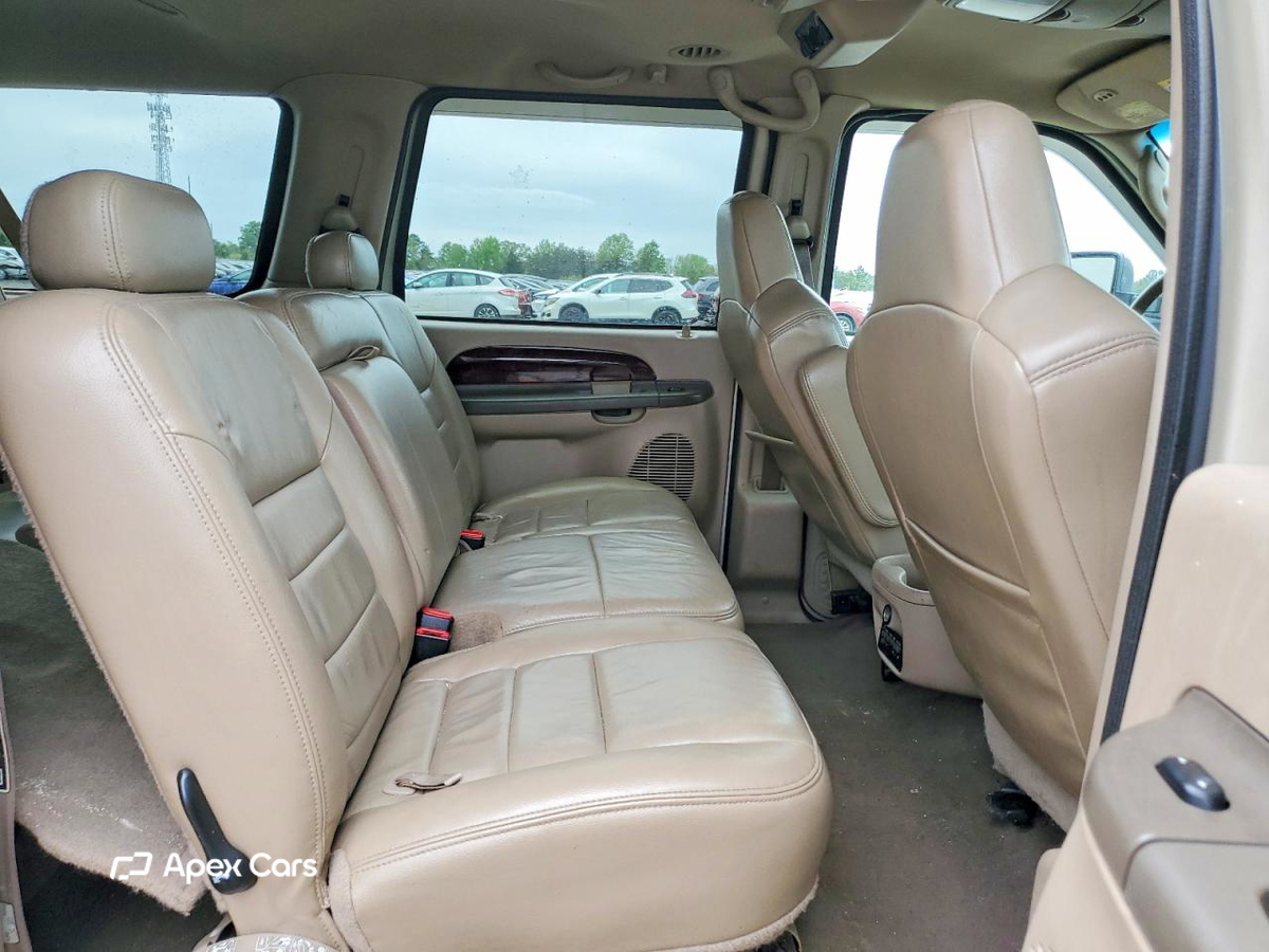 Ford Excursion 2004