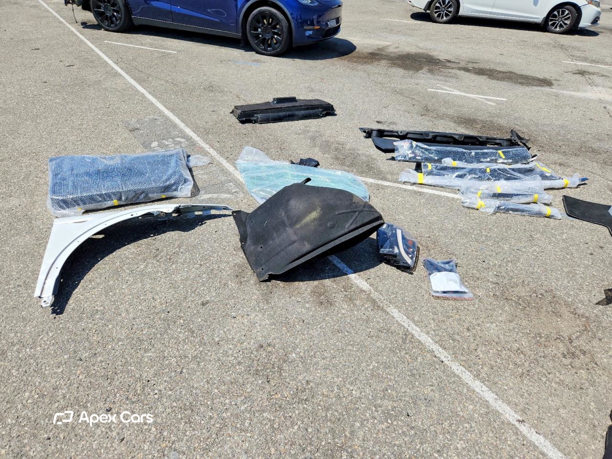 Tesla Model X 2016