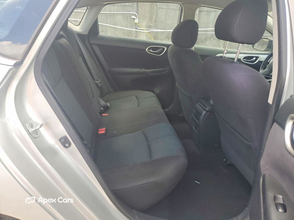 Nissan Sentra 2015