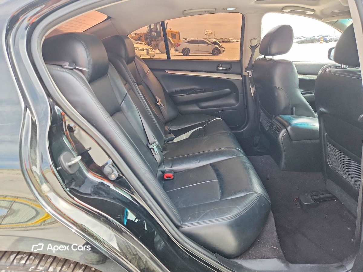 Infiniti G 2012